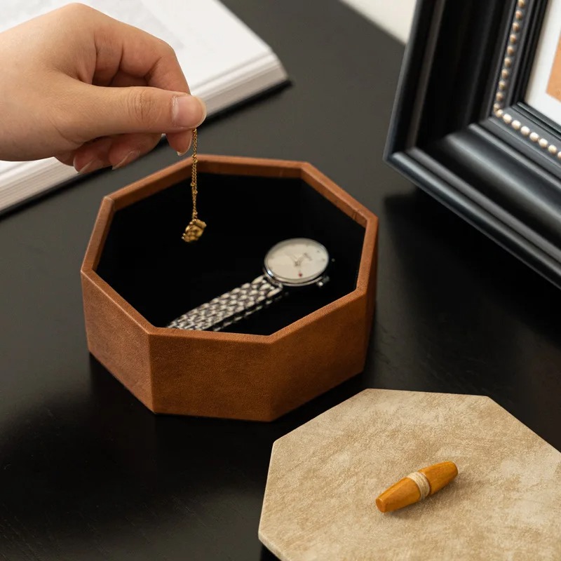 Luksusowe, ośmiokątne pudełko  – Italian Jewelry Watches recenzja i cena