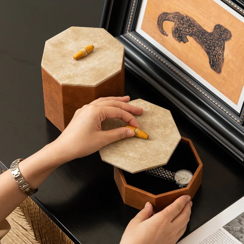 Luksusowe, ośmiokątne pudełko  – Italian Jewelry Watches recenzja i cena